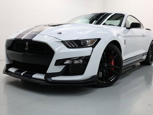 Used 2022 Ford Mustang Shelby GT500 w/ Technology Package image 47