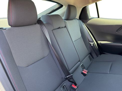 Used 2024 Toyota Prius Prime FWD image 18