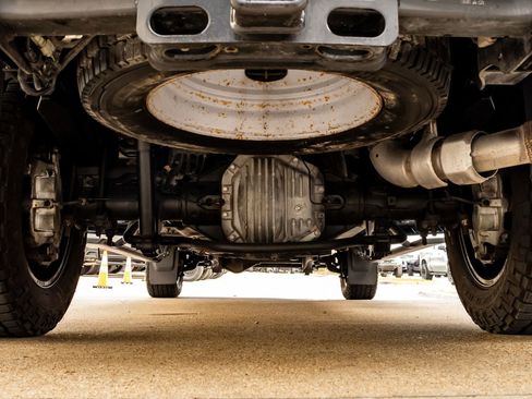 Used 2022 Ford F450 Platinum w/ FX4 Off-Road Package image 14