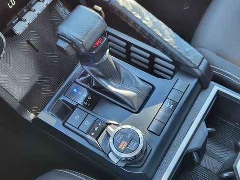 Used 2024 Toyota Tacoma TRD Sport image 22