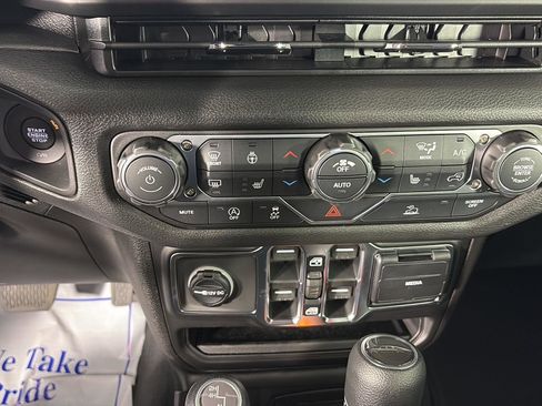 New 2026 Jeep Gladiator Sport AWD/4WD image 12