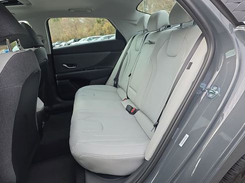 New 2026 Hyundai Elantra Limited FWD image 22
