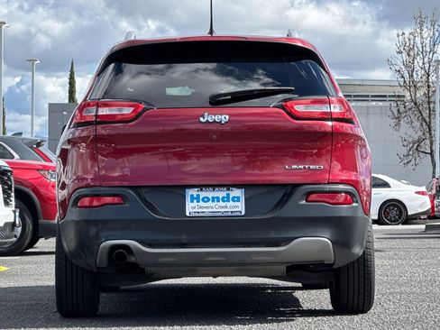 Used 2015 Jeep Cherokee Limited image 9