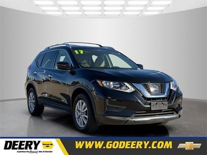 Used 2017 Nissan Rogue SV