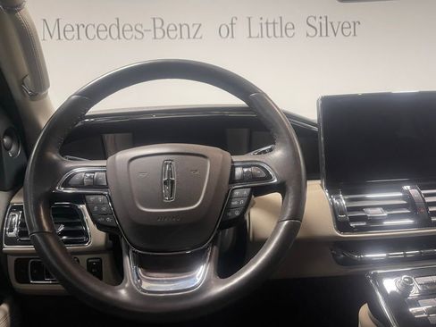 Used 2022 Lincoln Navigator Reserve AWD/4WD image 31