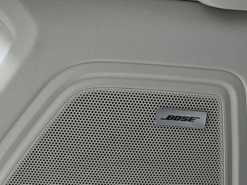 Certified 2024 Porsche Macan image 22