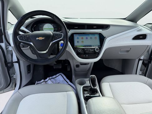 Used 2019 Chevrolet Bolt Premier w/ Infotainment Package image 9