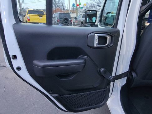 Used 2020 Jeep Wrangler Unlimited Sport image 10