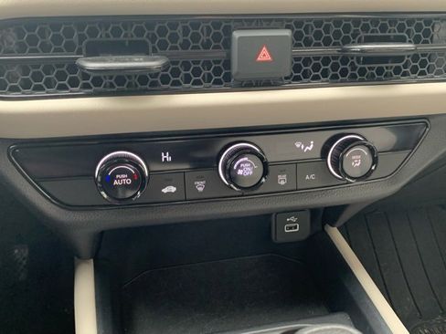 Certified 2024 Honda HR-V LX image 12