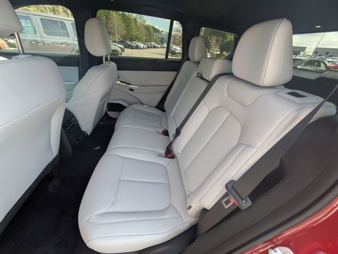 New 2026 Jeep Cherokee Limited image 25