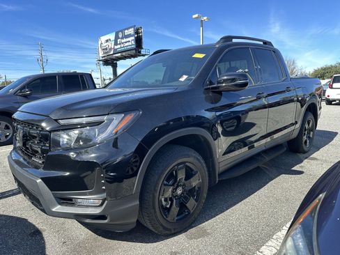 Used 2024 Honda Ridgeline Black Edition image 5