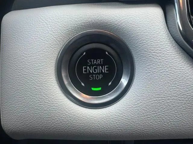 Used 2024 GMC Canyon AT4X w/ AT4X AEV Edition AWD/4WD image 25