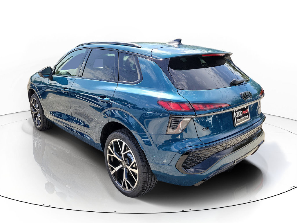 New 2026 Audi Q3 quattro 2.0T AWD/4WD image 3