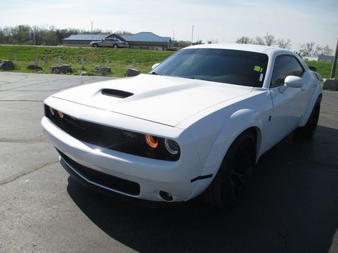 Used 2021 Dodge Challenger R/T w/ Blacktop Package image 10