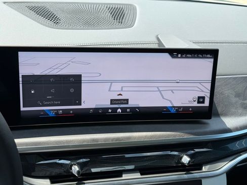 Used 2026 BMW X5 xDrive50e w/ Climate Comfort Package image 12