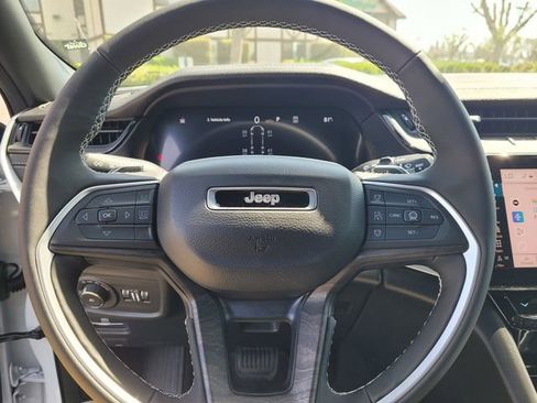 New 2026 Jeep Grand Cherokee L Limited w/ Limited Altitude Package image 12