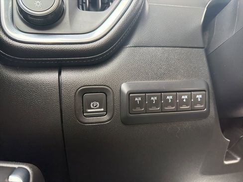 Used 2020 Chevrolet Silverado 3500 LT image 13