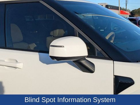 Used 2025 Hyundai Santa Fe Limited image 13