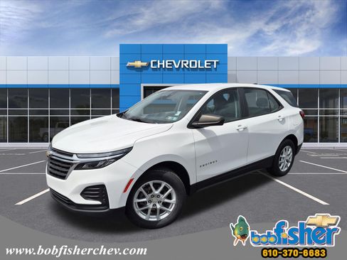 Certified 2022 Chevrolet Equinox LS AWD/4WD image 1