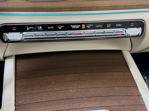 Certified 2022 Mercedes-Benz GLE 350 4MATIC image 16