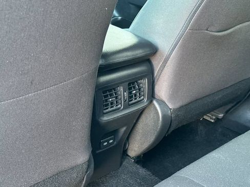 Used 2024 Toyota RAV4 XLE FWD image 14