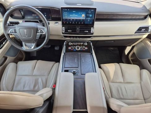 Certified 2024 Lincoln Navigator Reserve AWD/4WD image 29