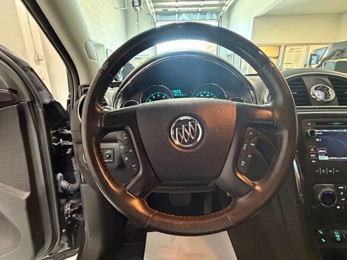 Used 2017 Buick Enclave Leather FWD image 13