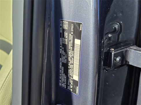 Certified 2023 Volvo XC90 B6 Core w/ Climate Package image 23