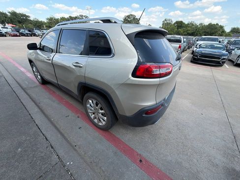 Used 2015 Jeep Cherokee Limited FWD image 8
