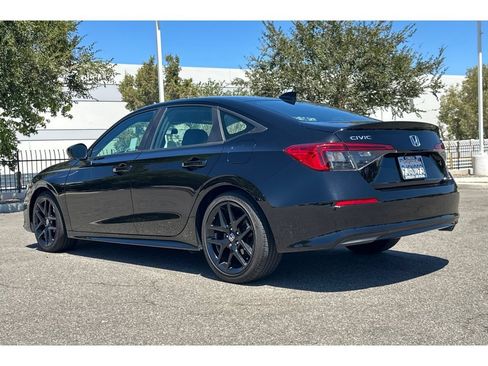 Used 2024 Honda Civic Sport image 3