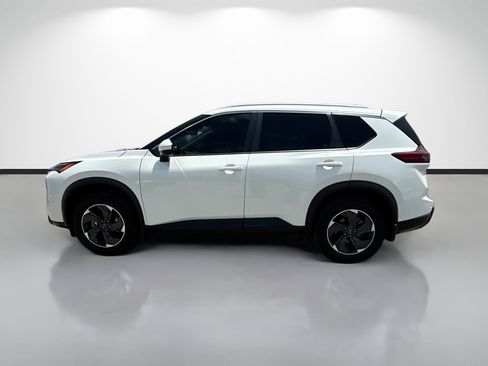 Used 2025 Nissan Rogue SV w/ SV Premium Package FWD image 6