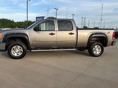 Used 2008 GMC Sierra 2500 SLE w/ SLE2 Preferred Package AWD/4WD image 8