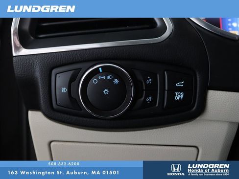 Used 2021 Ford Edge Titanium image 27