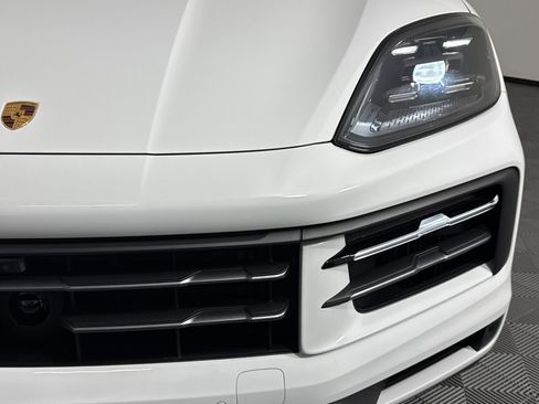 Used 2026 Porsche Cayenne image 11