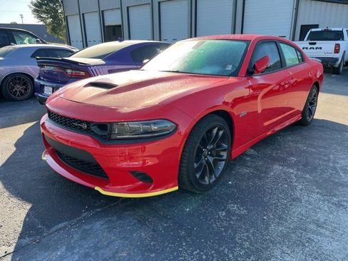 Used 2022 Dodge Charger Scat Pack RWD image 2