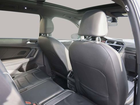 Used 2019 Volkswagen Tiguan SEL Premium R-Line w/ 3rd Row Seat Package image 34