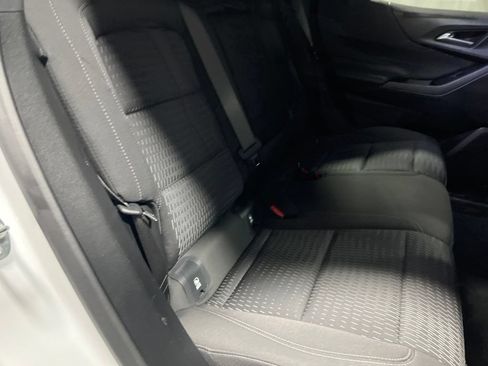 Used 2025 Chevrolet Equinox LT FWD image 12