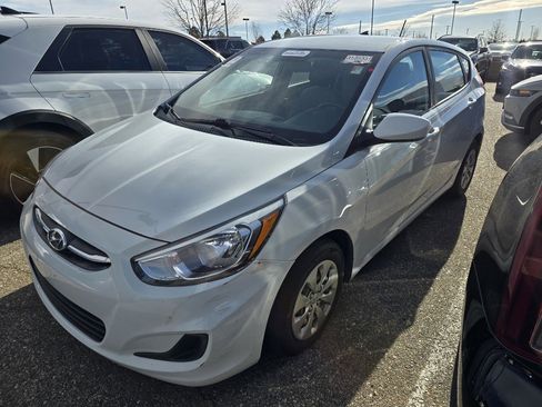 Used 2017 Hyundai Accent SE image 10