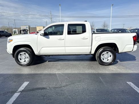 Used 2023 Toyota Tacoma SR image 10
