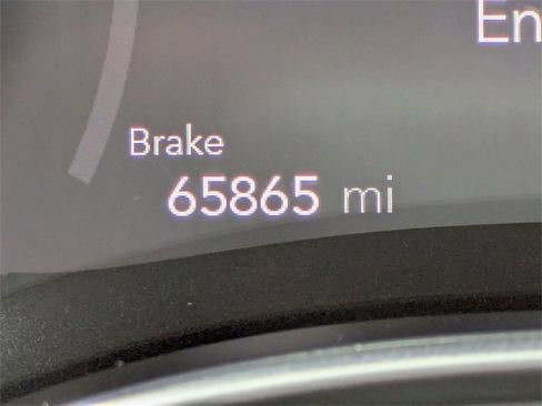 Used 2024 Chrysler Pacifica Select image 35