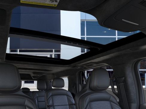 New 2025 Lincoln Navigator L Black Label image 22