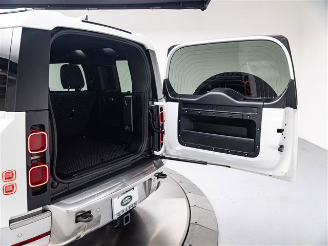 Used 2023 Land Rover Defender 110 S AWD/4WD image 34