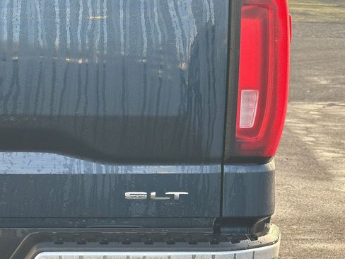 Used 2023 GMC Sierra 1500 SLT w/ SLT Convenience Package image 23