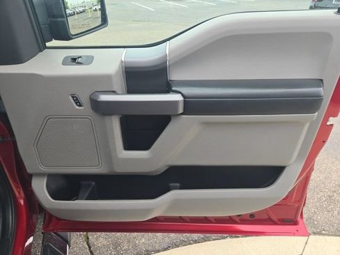 Used 2016 Ford F150 XLT w/ Equipment Group 302A Luxury AWD/4WD image 18