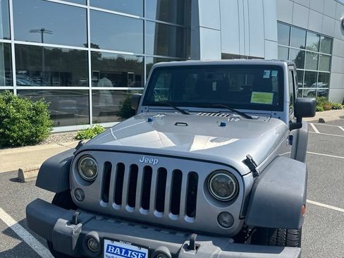 Used 2014 Jeep Wrangler Sport w/ Quick Order Package 24S AWD/4WD image 2