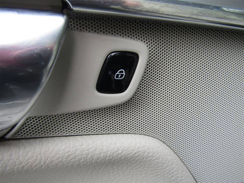 Used 2018 Volvo XC90 T5 Momentum w/ Convenience Package image 34