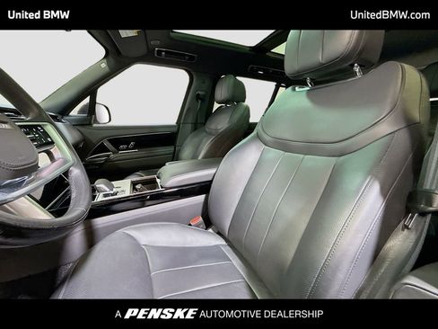 Used 2024 Land Rover Range Rover Long Wheelbase SE AWD/4WD image 5