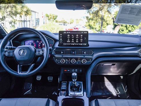 Used 2023 Acura Integra A-Spec image 13