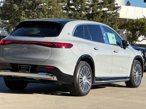 New 2025 Mercedes-Benz Maybach EQS 680 4MATIC image 8