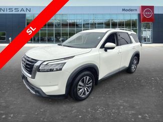Used 2023 Nissan Pathfinder SL FWD video 1